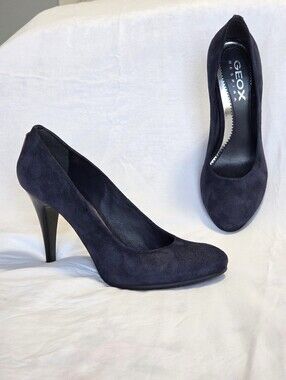 Geox Respira Navy Suede Pumps Round Toe Size 37.5/7 Office Siren Quiet Luxury